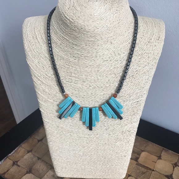 Necklace. Statement accent piece, exotic stone - Picture 1 of 4